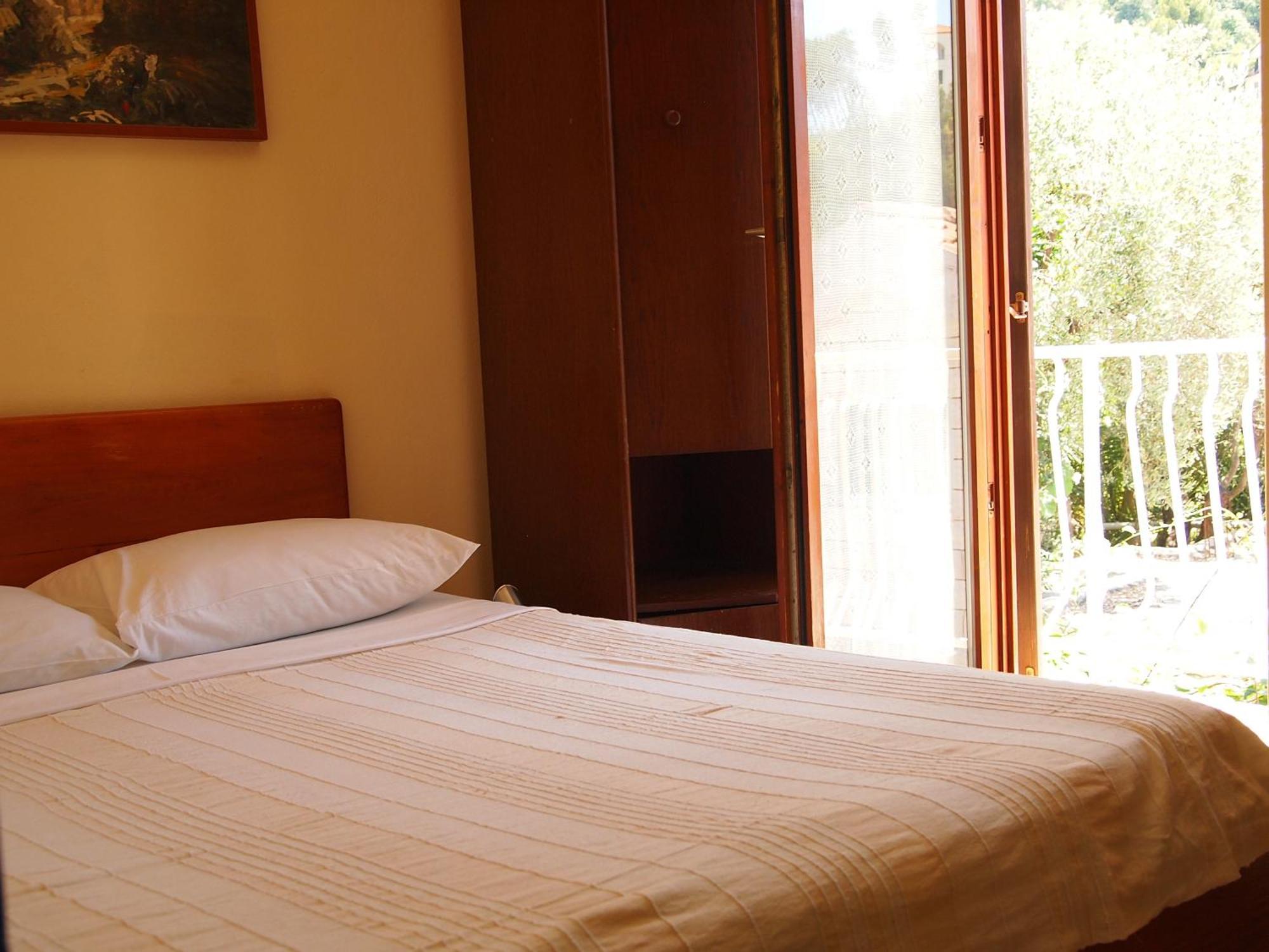 Zoro Apartments Sveti Stefan Exteriér fotografie