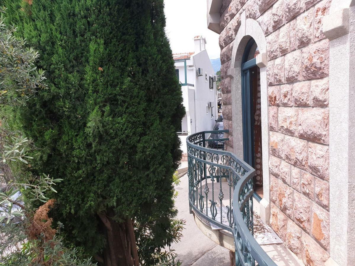 Zoro Apartments Sveti Stefan Exteriér fotografie